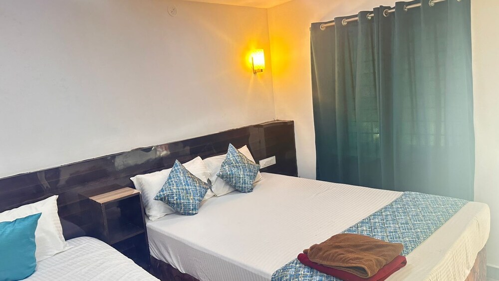 smj grand hotel and mahal