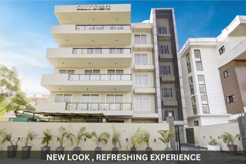 saltstayz select near sohna road city center