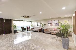 saltstayz select near sohna road city center