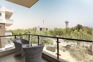 saltstayz select near sohna road city center