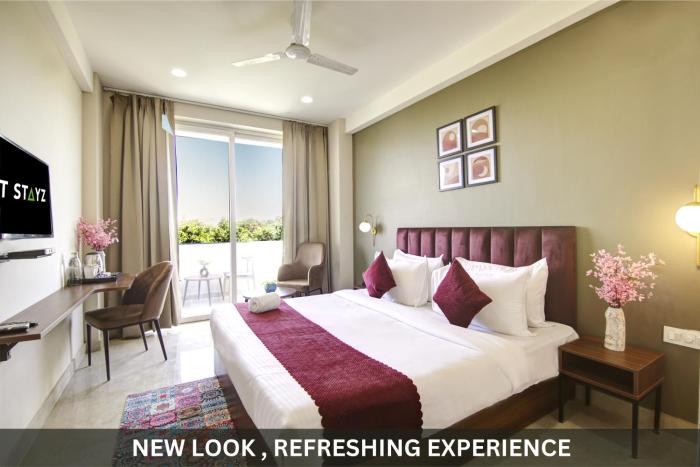 saltstayz select near sohna road city center