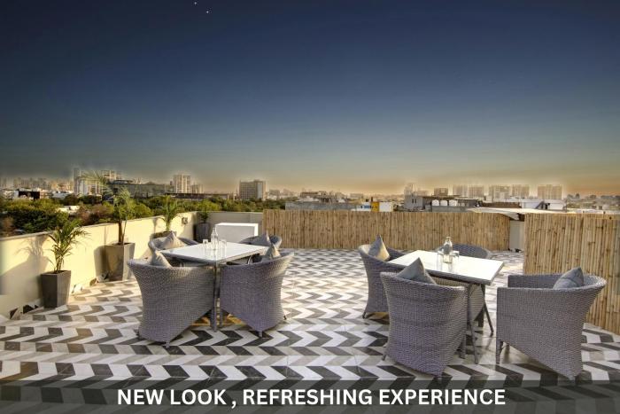 saltstayz select near sohna road city center