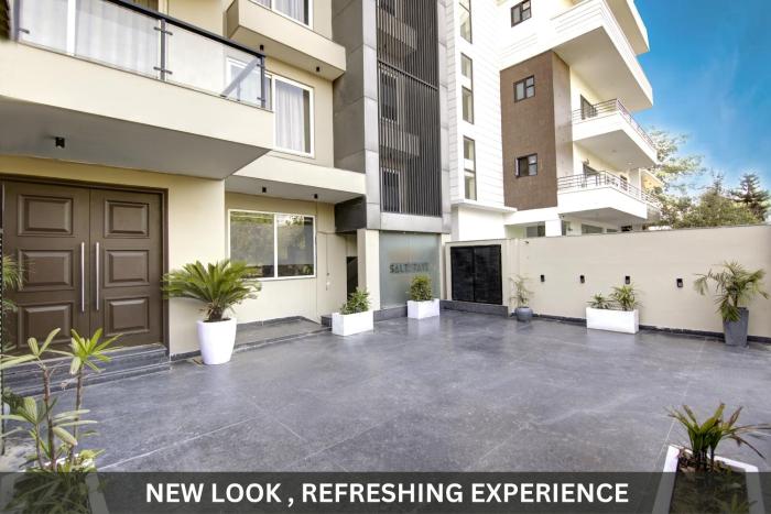 saltstayz select near sohna road city center