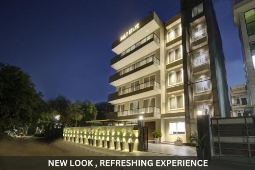saltstayz select near sohna road city center