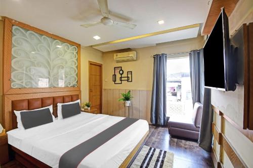 super collection o avenue regency near kalighat kali temple