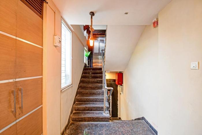 super collection o avenue regency near kalighat kali temple