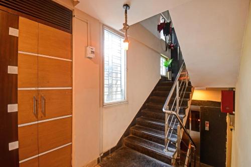 Super Collection O Avenue Regency Near Kalighat Kali Temple,,3 star