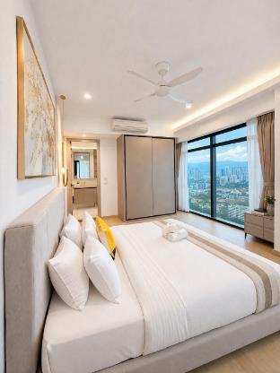 crystal suite at eaton klcc