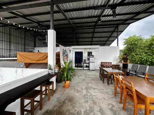 norm space hostel