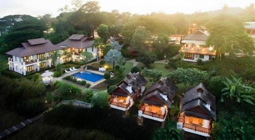 gins greenery resort