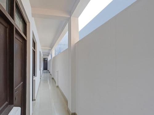 spot on mt white house