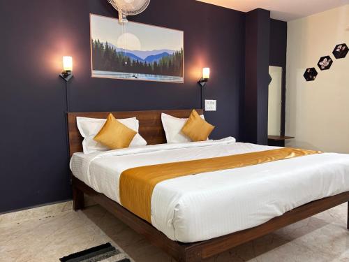 hotel o lavish residency