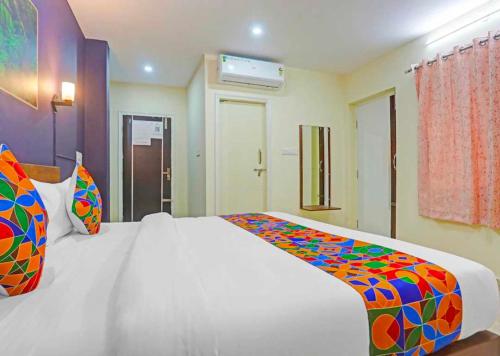 Hotel O Lavish Residency,,3 star