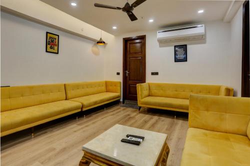 Hotel O Golden Eye Inn,,4 star