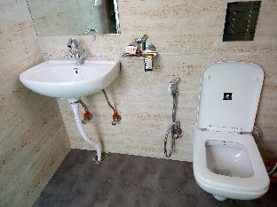 homlee heritage flat with kitchen in central delhi