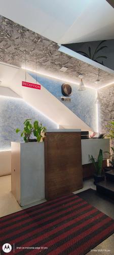 sharp suites