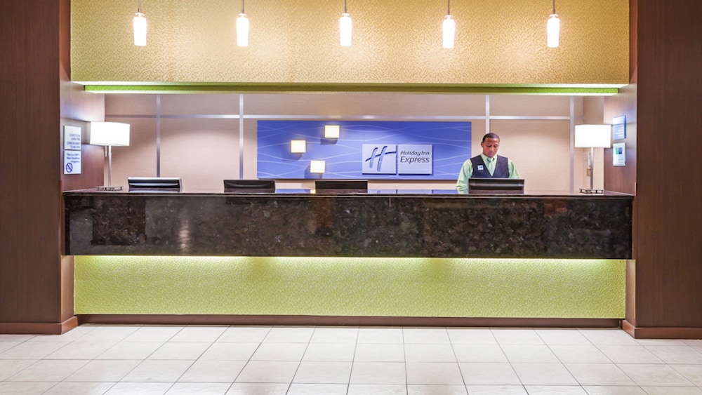 holiday inn express little rock airport by ihg
