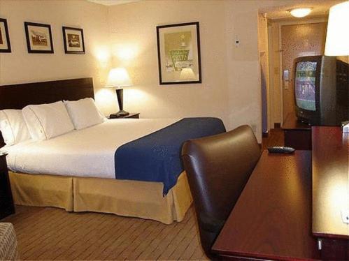 holiday inn express little rock airport by ihg