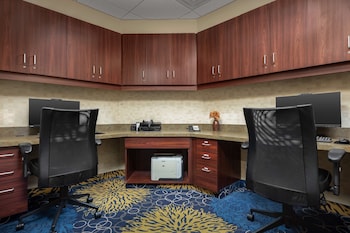 hampton inn syracuse clay