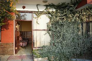 The Hill Paradise,,3 star