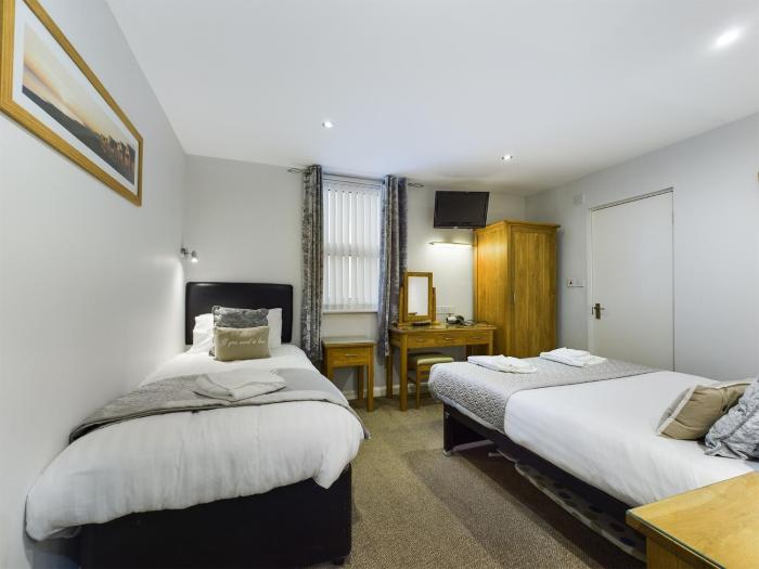 pearl suite