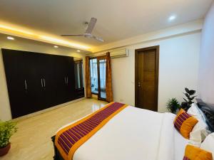 fortune home service apartment 4bhk j 191 saket