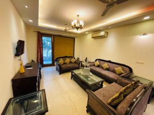 fortune home service apartment 4bhk j 191 saket
