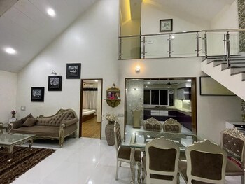 siddhant hill resort