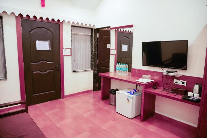 siddhant hill resort
