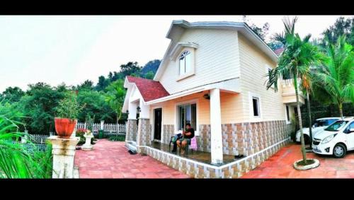 Siddhant Hill Resort,,3 star