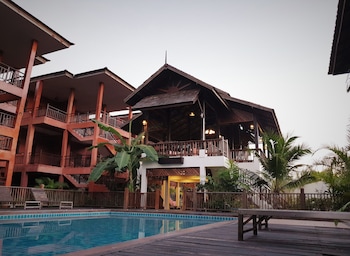 rainforest huahin village hotel