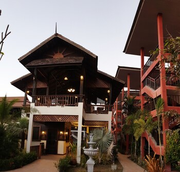 rainforest huahin village hotel