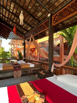 rainforest huahin village hotel