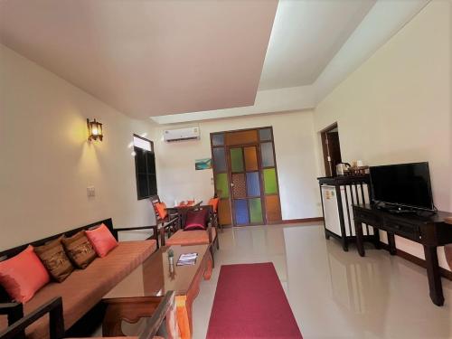 rainforest huahin village hotel