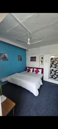 city and palace view guest house