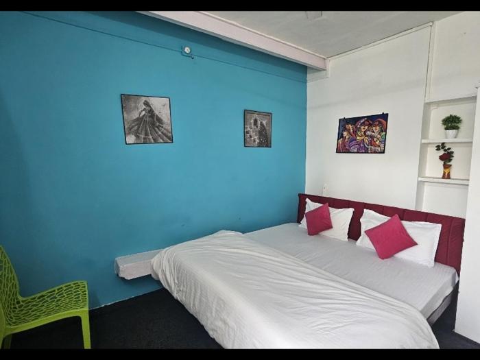 city and palace view guest house