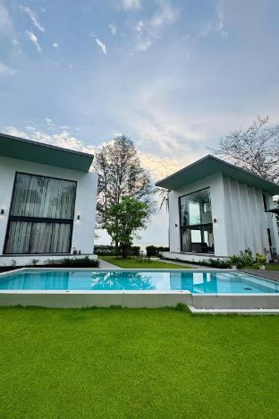 meet up villa