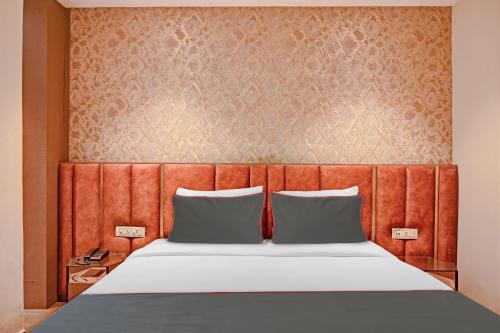 Super Hotel O Vrindavan,,4 star