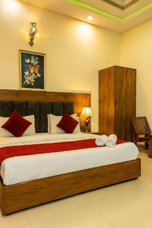 hotel woodlark zirakpur