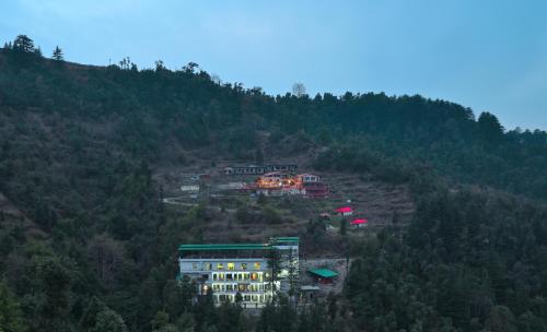 la riqueza dhanolti view