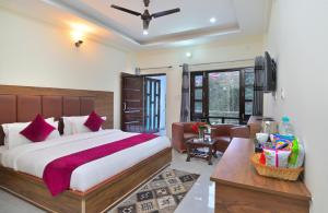 la riqueza dhanolti view