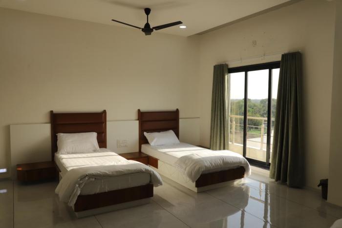 hotel opera sasan gir