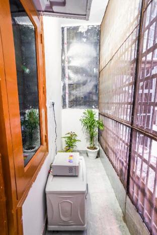 entire luxurious apartment with kitchen near metro