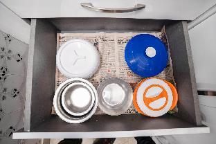 entire luxurious apartment with kitchen near metro