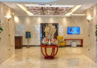 city gate hotel