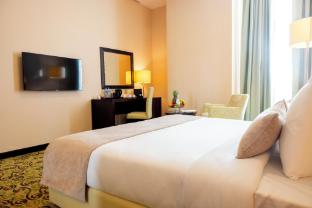city gate hotel