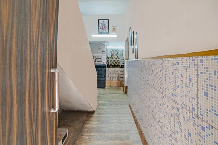 super hotel o prakash inn