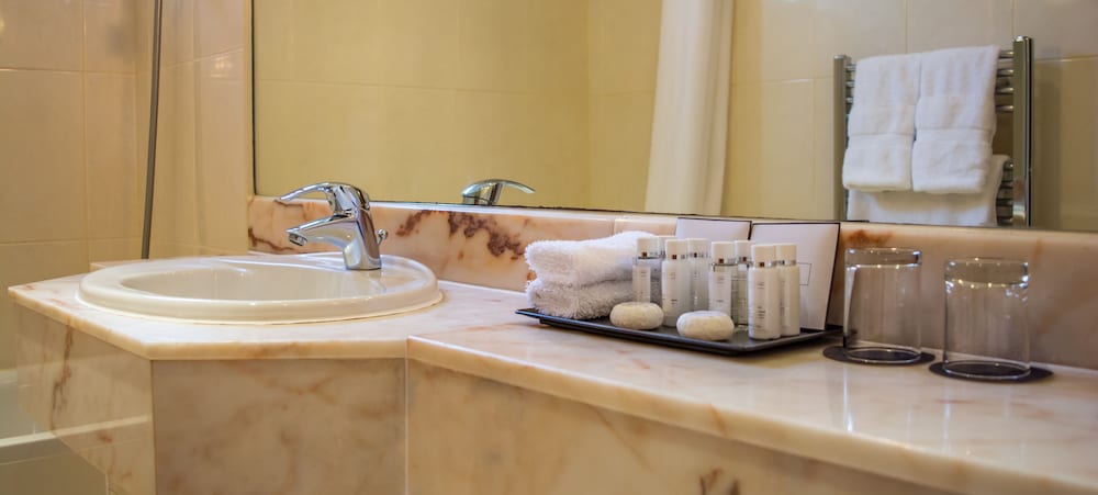 the rathbone hotel fitzrovia