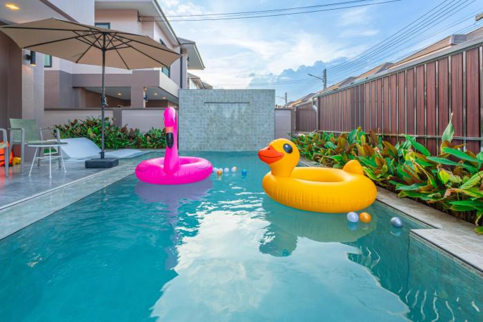 southern peak pool villa huayyai pattaya