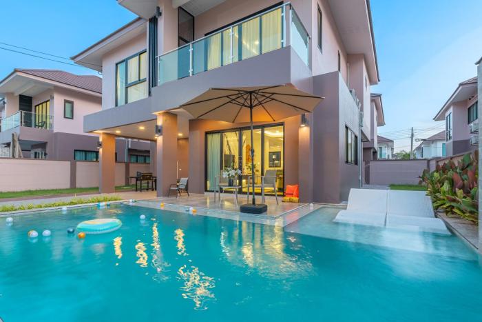 southern peak pool villa huayyai pattaya